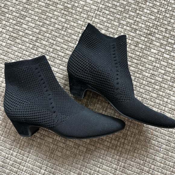 Eileen Fisher sick boots size 5.5 in EUC. - Picture 3 of 4